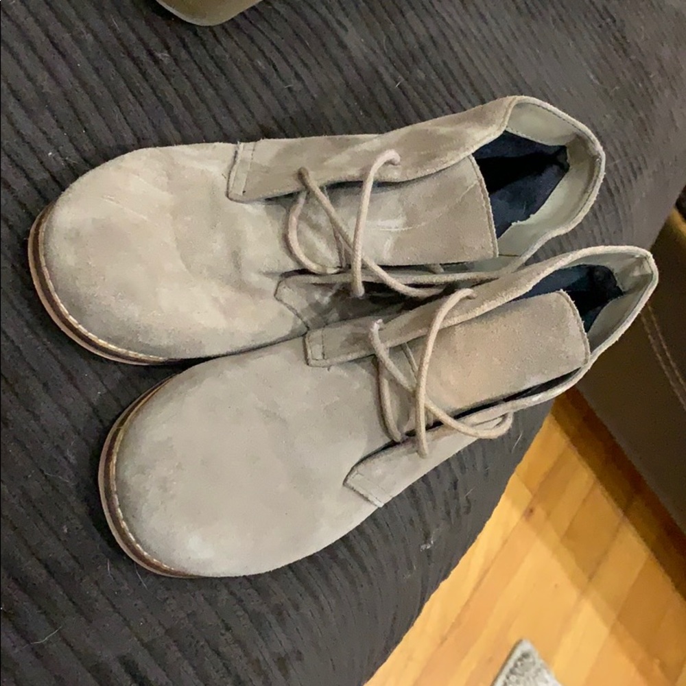 Shoes size 6.5